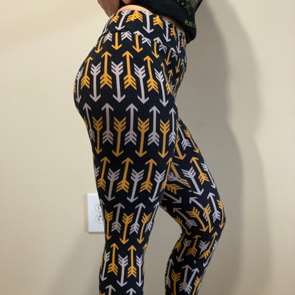Patterned LulaRoe leggings